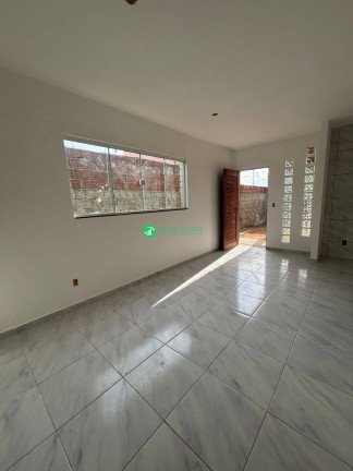 Imagem Casa com 2 Quartos à Venda, 69 m²