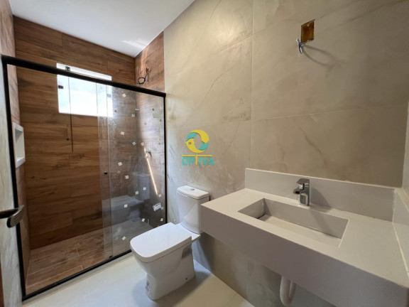 Casa com 3 Quartos à Venda, 100 m²