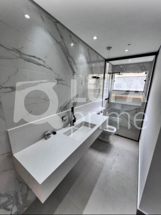Imagem Casa com 3 Quartos à Venda, 550 m² em Vila Rosália - Guarulhos Imagem Casa com 3 Quartos à Venda, 550 m² em Vila Rosália - Guarulhos