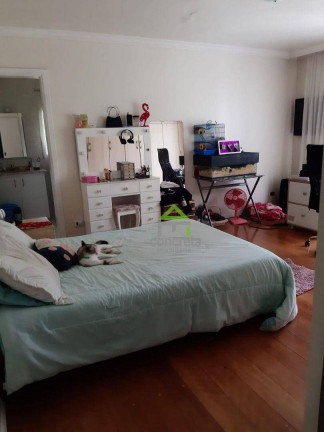 Imagem Casa com 7 Quartos à Venda, 400 m² em Parque Rizzo - Cotia Imagem Casa com 7 Quartos à Venda, 400 m² em Parque Rizzo - Cotia