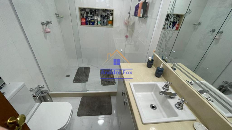Imagem Imóvel com 4 Quartos à Venda, 352 m² em Maracanã - Rio De Janeiro Imagem Imóvel com 4 Quartos à Venda, 352 m² em Maracanã - Rio De Janeiro