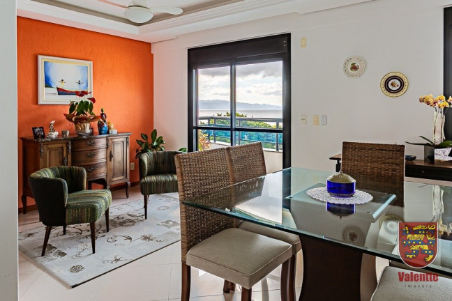Apartamento com 3 Quartos à Venda, 353 m² em Balneário - Florianópolis