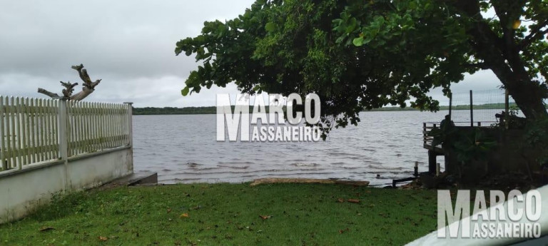 Imagem Terreno à Venda, 300 m² em Pinheiros - Balneário Barra Do Sul