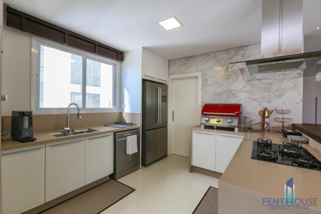Imagem Apartamento com 4 Quartos à Venda, 238 m² em Centro - Balneário Camboriú Imagem Apartamento com 4 Quartos à Venda, 238 m² em Centro - Balneário Camboriú