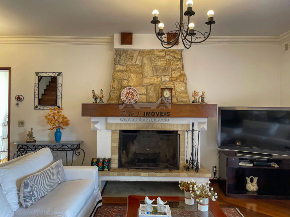 Imagem Casa com 4 Quartos à Venda, 315 m² em Vila Capivari - Campos Do Jordão