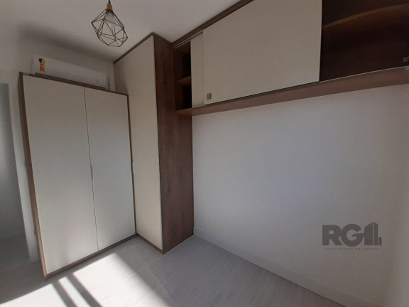 Imagem Imóvel com 3 Quartos à Venda, em Menino Deus - Porto Alegre Imagem Imóvel com 3 Quartos à Venda, em Menino Deus - Porto Alegre