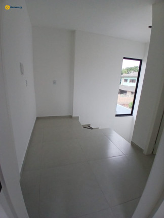 Imagem Casa com 2 Quartos à Venda, 180 m² em São João Do Rio Vermelho - Florianópolis Imagem Casa com 2 Quartos à Venda, 180 m² em São João Do Rio Vermelho - Florianópolis