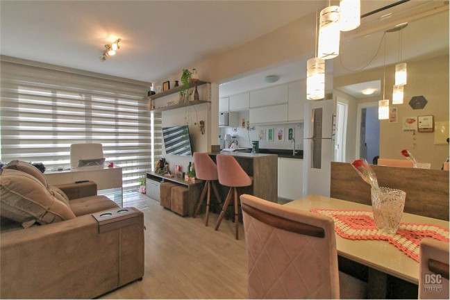 Imagem Imóvel com 2 Quartos à Venda, em Vila Nova - Porto Alegre Imagem Imóvel com 2 Quartos à Venda, em Vila Nova - Porto Alegre