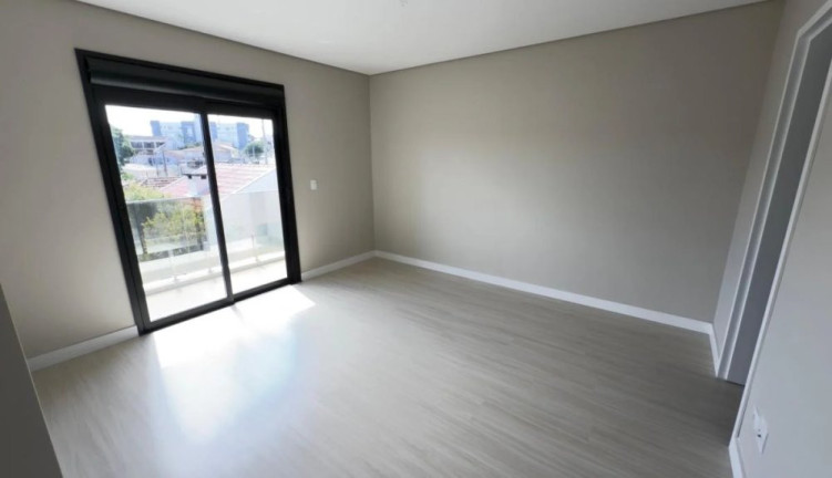 Imagem Sobrado com 3 Quartos à Venda, 160 m² em Portão - Curitiba