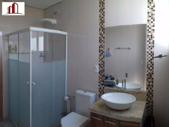 Imagem Sobrado com 3 Quartos à Venda, em Serpa - Caieiras Imagem Sobrado com 3 Quartos à Venda, em Serpa - Caieiras