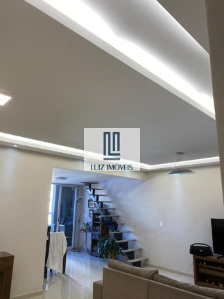 Imagem Imóvel com 3 Quartos à Venda, 140 m² em Centro - Três Rios Imagem Imóvel com 3 Quartos à Venda, 140 m² em Centro - Três Rios