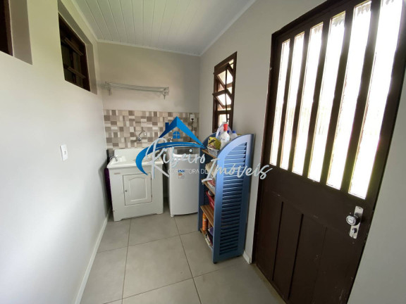 Imagem Casa com 4 Quartos à Venda, 270 m² em Centro - Imbé