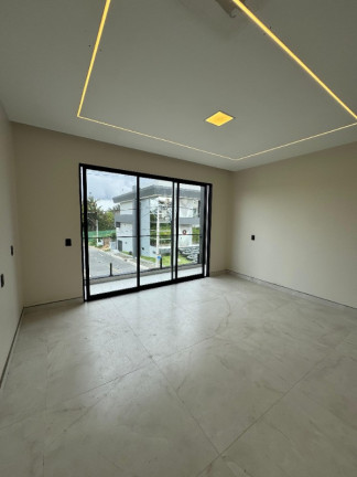 Imagem Casa com 4 Quartos à Venda, 260 m² em Novo Aleixo - Manaus Imagem Casa com 4 Quartos à Venda, 260 m² em Novo Aleixo - Manaus