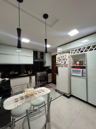 Imagem Casa com 4 Quartos à Venda, 230 m² em Colina De Laranjeiras - Serra Imagem Casa com 4 Quartos à Venda, 230 m² em Colina De Laranjeiras - Serra