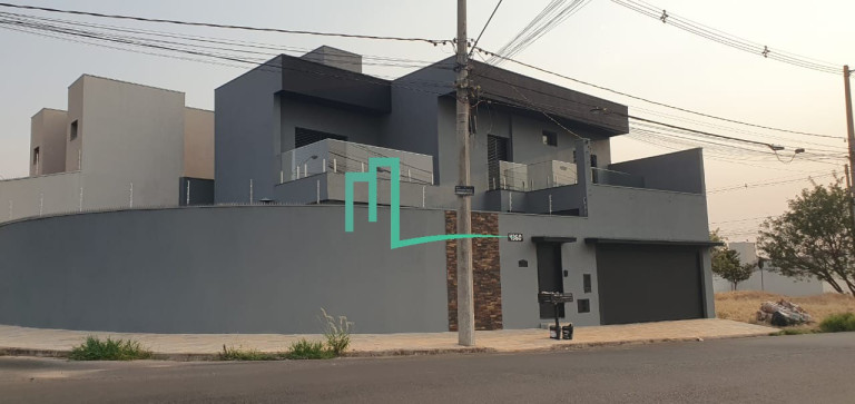 Sobrado com 3 Quartos à Venda,  em Esplanada Primo Meneghetti Ii - Franca