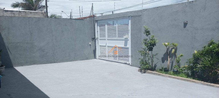 Imagem Casa com 4 Quartos à Venda, 107 m² em Jardim Luizamar - Itanhaém
