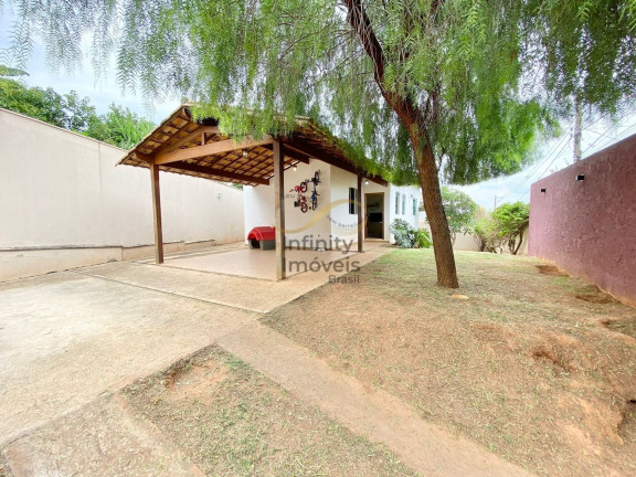 Casa com 3 Quartos à Venda, 110 m² em Trevo - Belo Horizonte