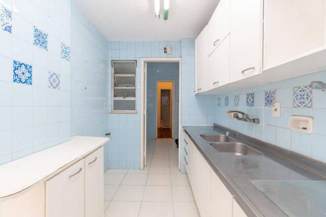 Imagem Apartamento com 3 Quartos à Venda, em Lagoa - Rio De Janeiro Imagem Apartamento com 3 Quartos à Venda, em Lagoa - Rio De Janeiro