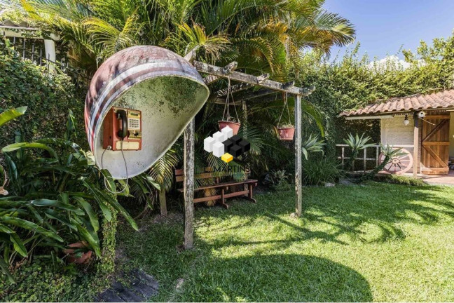Imagem Casa com 3 Quartos à Venda, 235 m² em Guarujá - Porto Alegre Imagem Casa com 3 Quartos à Venda, 235 m² em Guarujá - Porto Alegre