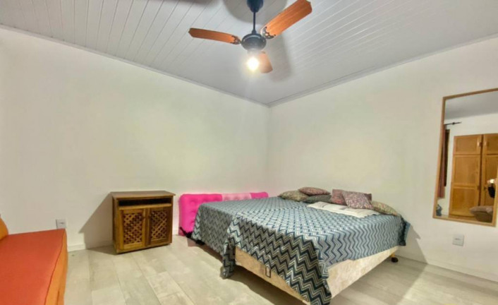 Imagem Casa com 4 Quartos à Venda, 200 m² em Centro - Xangri-lá Imagem Casa com 4 Quartos à Venda, 200 m² em Centro - Xangri-lá