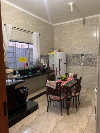 Imagem Casa com 2 Quartos à Venda, 250 m² em Cohab - Votuporanga