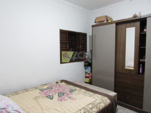 Imagem Casa com 4 Quartos à Venda, 200 m² em Parque Dos Pinheiros - Hortolândia