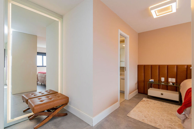 Imagem Imóvel com 3 Quartos à Venda, 182 m² em Menino Deus - Porto Alegre Imagem Imóvel com 3 Quartos à Venda, 182 m² em Menino Deus - Porto Alegre