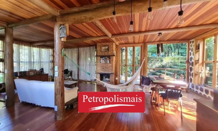 Imagem Casa de Condomínio com 2 Quartos à Venda, 140 m² em Independência - Petrópolis