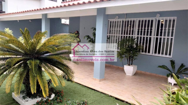 Imagem Casa com 3 Quartos à Venda, 214 m² em Parque Balneário Poiares - Caraguatatuba