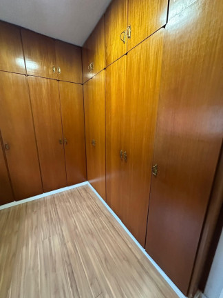 Imagem Casa com 3 Quartos à Venda, 245 m² em Conjunto Residencial Vista Verde - São Paulo Imagem Casa com 3 Quartos à Venda, 245 m² em Conjunto Residencial Vista Verde - São Paulo