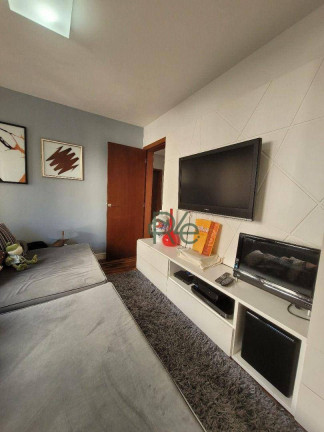 Imagem Casa com 4 Quartos à Venda, 400 m² em Golf Village - Carapicuíba Imagem Casa com 4 Quartos à Venda, 400 m² em Golf Village - Carapicuíba
