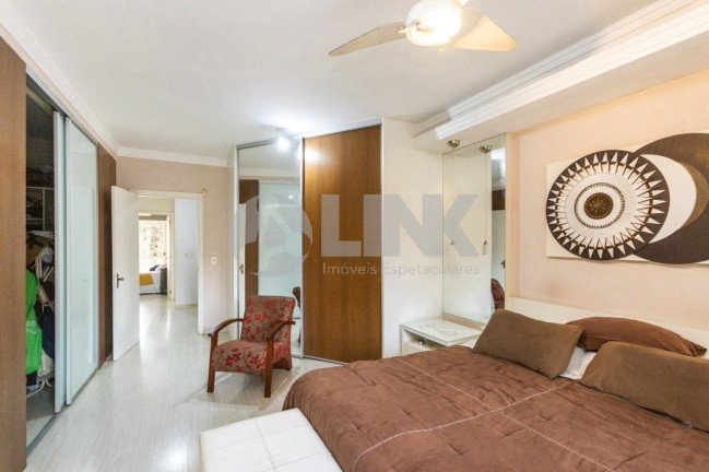 Imagem Casa com 3 Quartos à Venda, 285 m² em Jardim Itu - Porto Alegre Imagem Casa com 3 Quartos à Venda, 285 m² em Jardim Itu - Porto Alegre