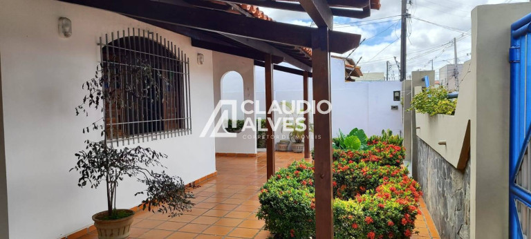 Casa com 3 Quartos à Venda, 200 m² em Queimadinha - Feira De Santana