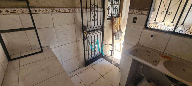 Imagem Casa com 5 Quartos à Venda, 256 m² em Campo Grande - Rio De Janeiro Imagem Casa com 5 Quartos à Venda, 256 m² em Campo Grande - Rio De Janeiro