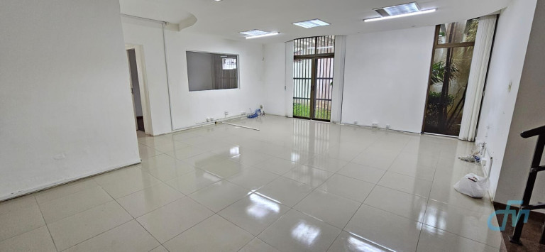 Imagem Sala Comercial à Venda, 248 m² em Vila Nova Socorro - Mogi Das Cruzes Imagem Sala Comercial à Venda, 248 m² em Vila Nova Socorro - Mogi Das Cruzes