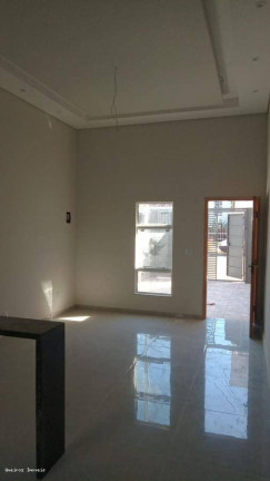 Imagem Casa com 2 Quartos à Venda, 90 m² em Vila Mota - Bragança Paulista Imagem Casa com 2 Quartos à Venda, 90 m² em Vila Mota - Bragança Paulista