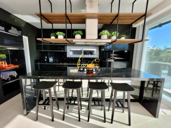 Imagem Casa de Condomínio com 5 Quartos à Venda, 301 m² em Centro - Xangri-la