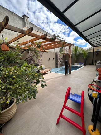 Imagem Chácara com 3 Quartos à Venda, 230 m² em Jardim Maria Amélia - Jacareí Imagem Chácara com 3 Quartos à Venda, 230 m² em Jardim Maria Amélia - Jacareí