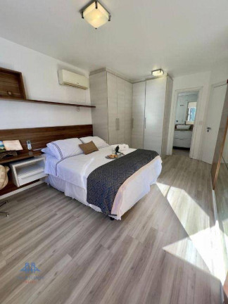 Imagem Apartamento com 4 Quartos à Venda, 151 m² em Centro - Florianópolis