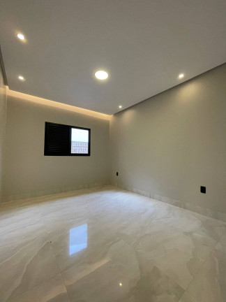 Imagem Casa com 3 Quartos à Venda, 328 m² em Turista Ii - Caldas Novas
