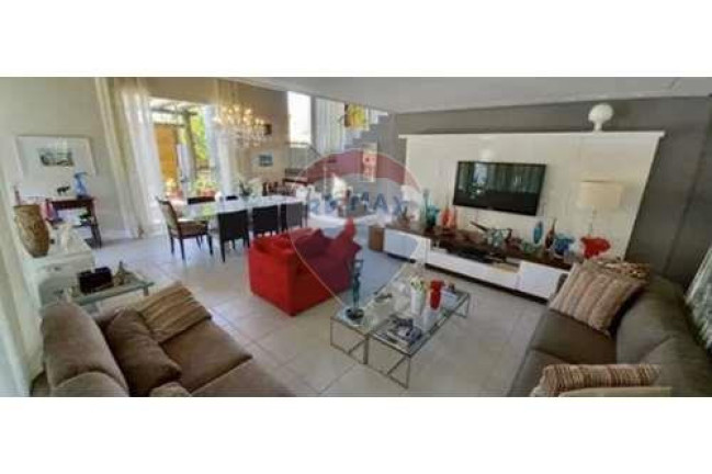 Imagem Casa com 4 Quartos à Venda, 410 m² em Abrantes - Camaçari