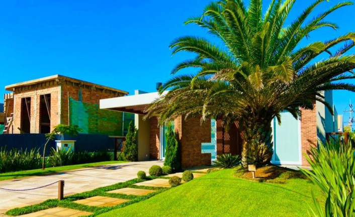 Imagem Casa de Condomínio com 3 Quartos à Venda, 180 m² em Zona Nova - Capão Da Canoa