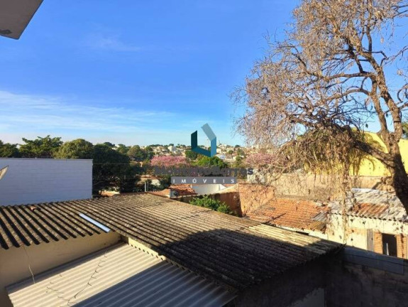 Imagem Casa com 7 Quartos à Venda, 300 m² em Jardim Flamboyant - Campinas Imagem Casa com 7 Quartos à Venda, 300 m² em Jardim Flamboyant - Campinas