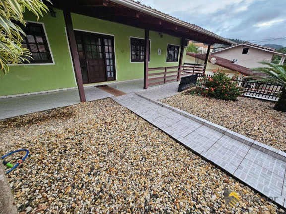 Imagem Casa com 3 Quartos à Venda, 200 m² em Velha - Blumenau Imagem Casa com 3 Quartos à Venda, 200 m² em Velha - Blumenau