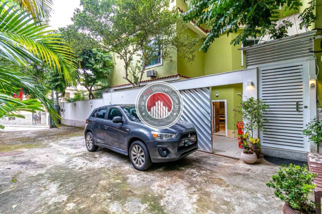 Imagem Casa com 4 Quartos à Venda, 595 m² em Humaitá - Rio De Janeiro Imagem Casa com 4 Quartos à Venda, 595 m² em Humaitá - Rio De Janeiro