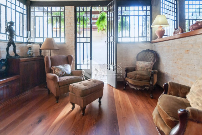 Imagem Casa com 3 Quartos à Venda, 230 m² em Jardim Paulistano - São Paulo Imagem Casa com 3 Quartos à Venda, 230 m² em Jardim Paulistano - São Paulo