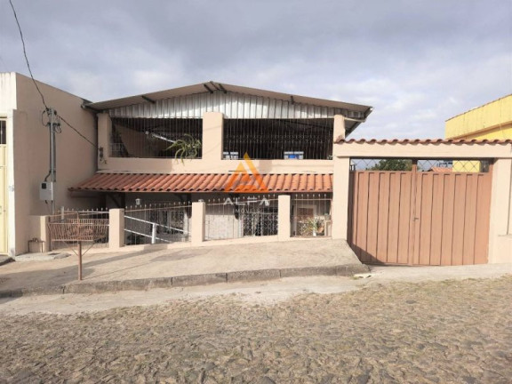 Casa com 3 Quartos à Venda, 53 m²