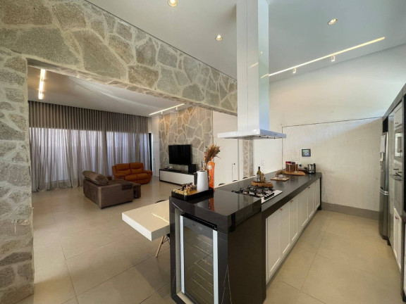 Casa com 3 Quartos à Venda, 250 m² em Residencial Anaville - Anápolis