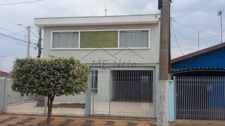 Imagem Casa com 3 Quartos à Venda, 272 m² em Vila Guilhermina - Pirassununga