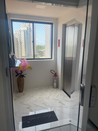 Imagem Apartamento com 4 Quartos à Venda, 220 m²